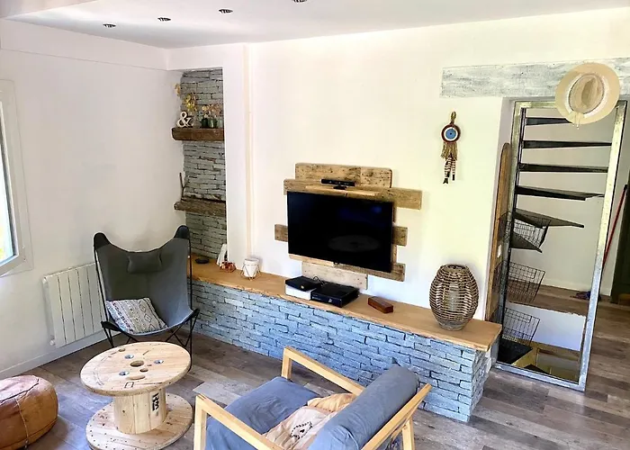 Maison Les Pieds Dans L'eau 펜션 *